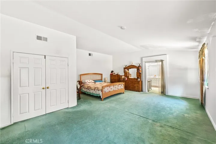15157 Spinnaker Drive, Lake Elsinore, California 92530