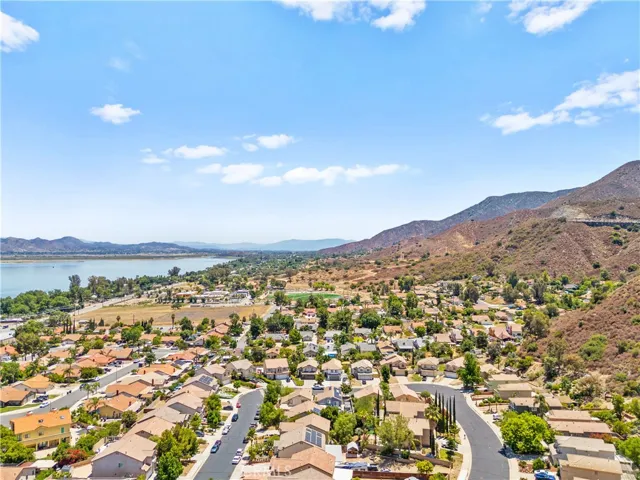 15157 Spinnaker Drive, Lake Elsinore, California 92530