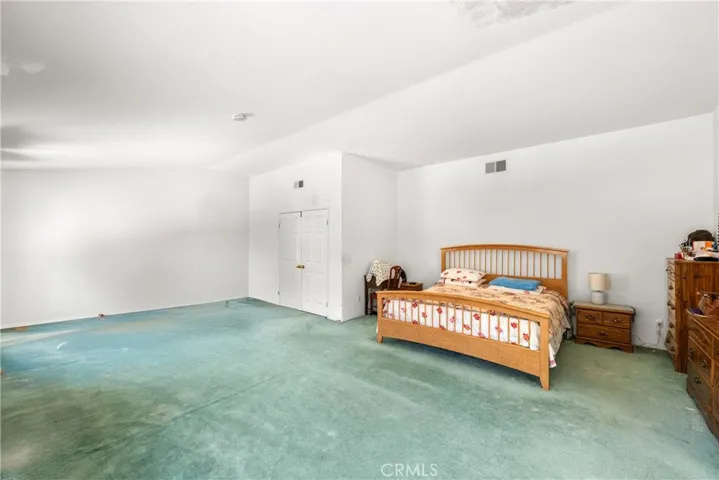 15157 Spinnaker Drive, Lake Elsinore, California 92530