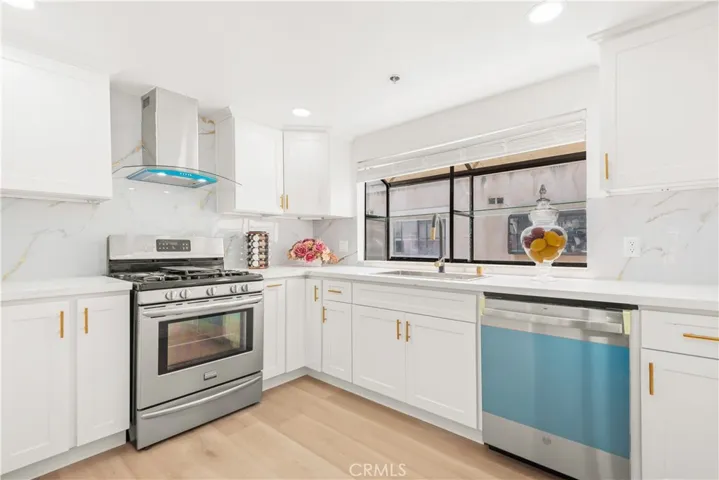 500 N Moore Avenue E, Monterey Park, California 91754