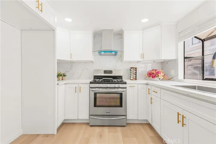 500 N Moore Avenue E, Monterey Park, California 91754