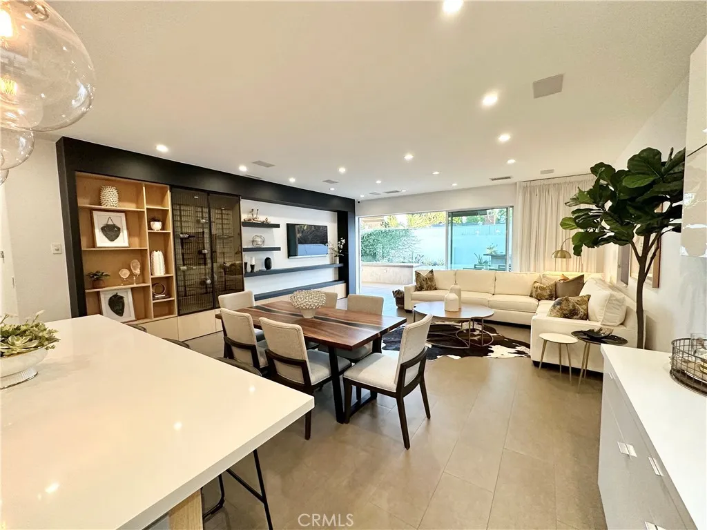 23026 Mobile Street, West Hills, California 91307 home-pic-0
