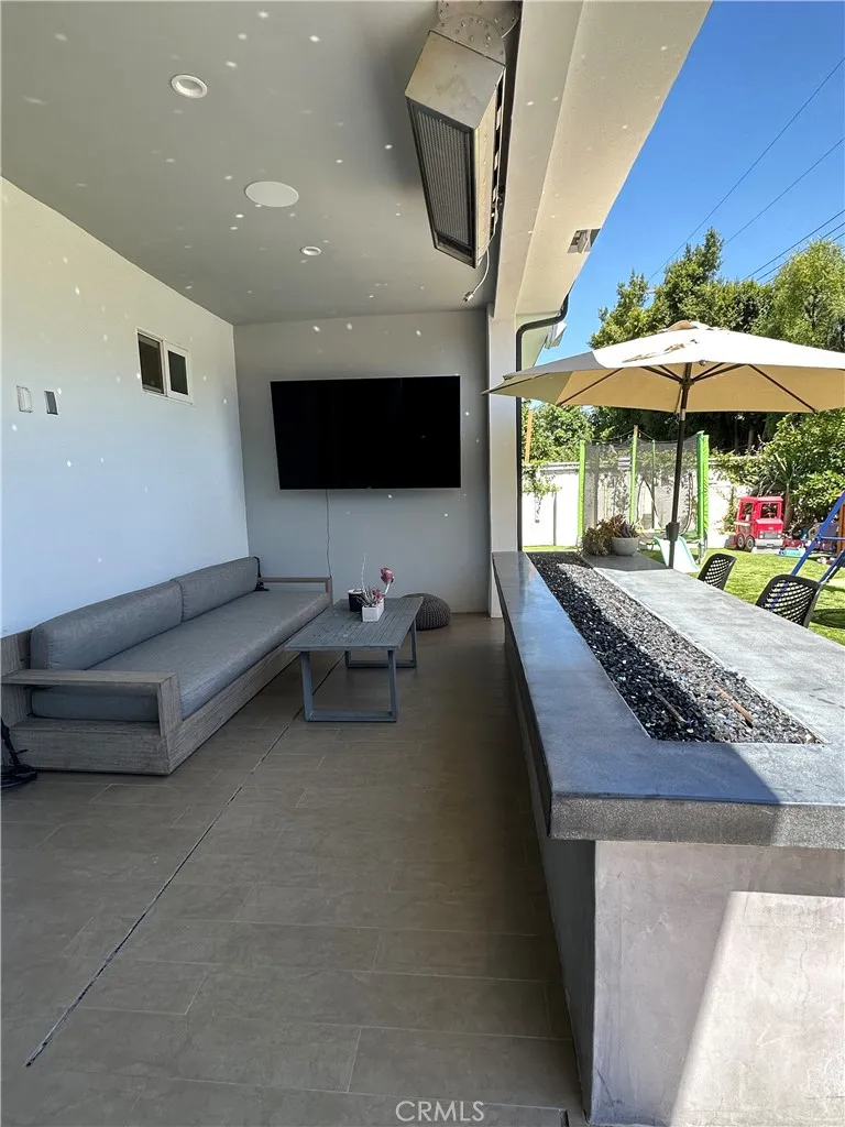 23026 Mobile Street, West Hills, California 91307 home-pic-18