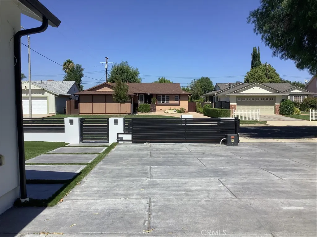 23026 Mobile Street, West Hills, California 91307 home-pic-15