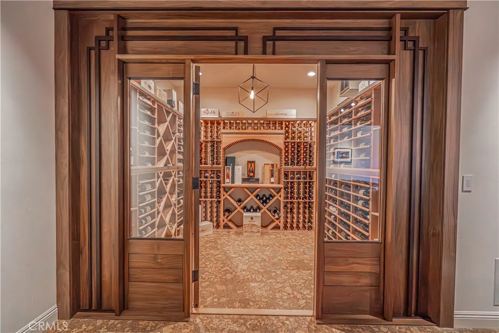 A magnificent 2,000-bottle, temperature-controlled wine cellar crafted from cedar — an essential feature for those living in the heart of wine country.