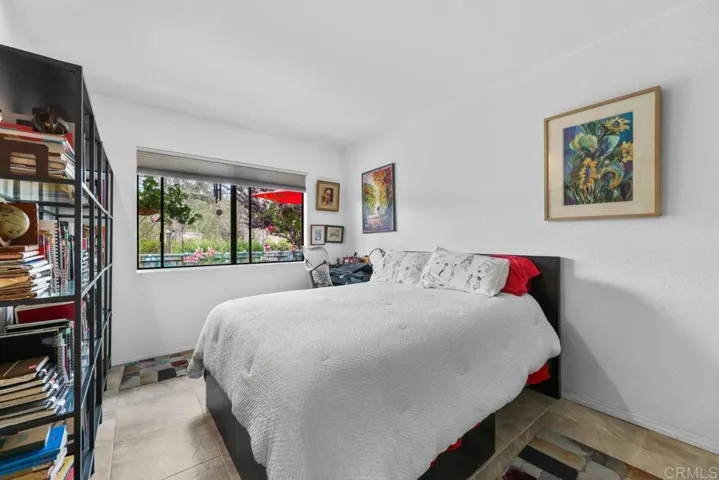 8112 Caminito Gianna, La Jolla, California 92037
