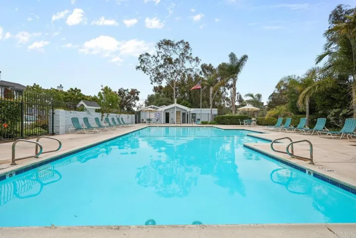 8112 Caminito Gianna, La Jolla, California 92037