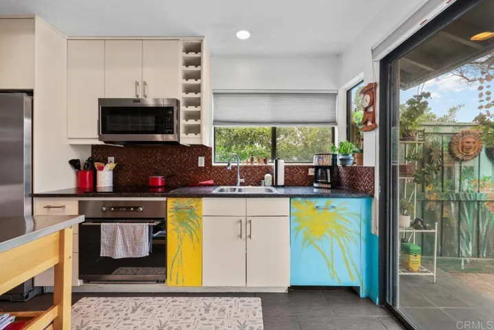 8112 Caminito Gianna, La Jolla, California 92037
