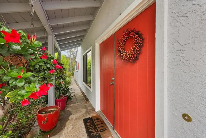 8112 Caminito Gianna, La Jolla, California 92037