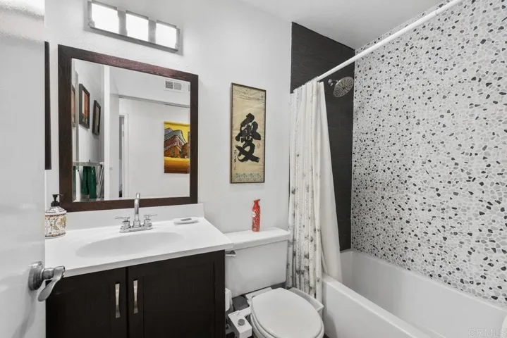8112 Caminito Gianna, La Jolla, California 92037