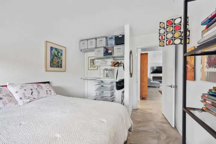 8112 Caminito Gianna, La Jolla, California 92037