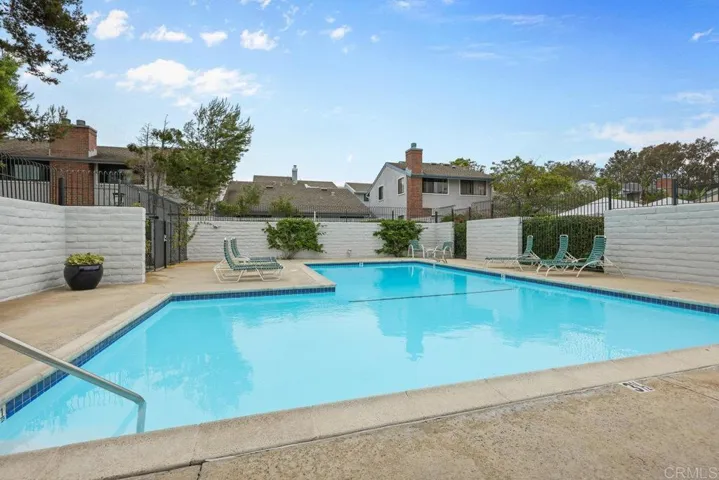 8112 Caminito Gianna, La Jolla, California 92037