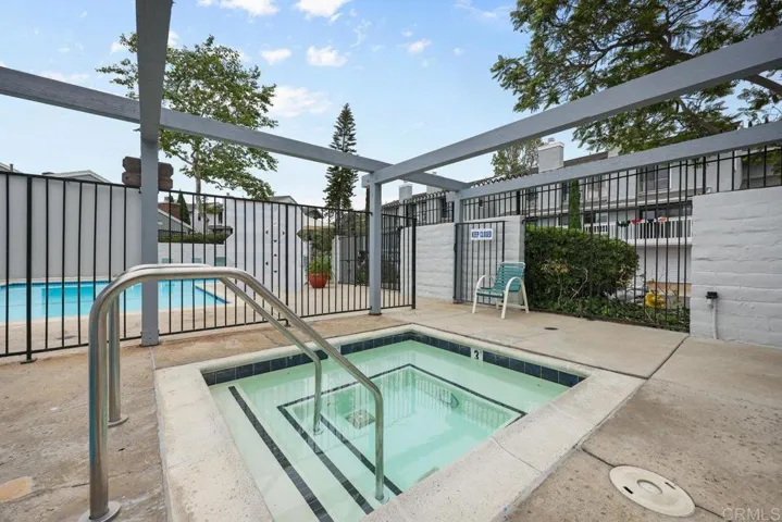 8112 Caminito Gianna, La Jolla, California 92037