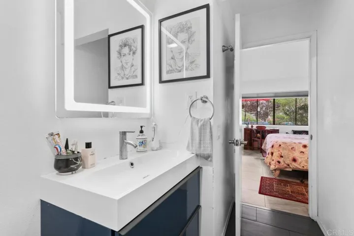 8112 Caminito Gianna, La Jolla, California 92037