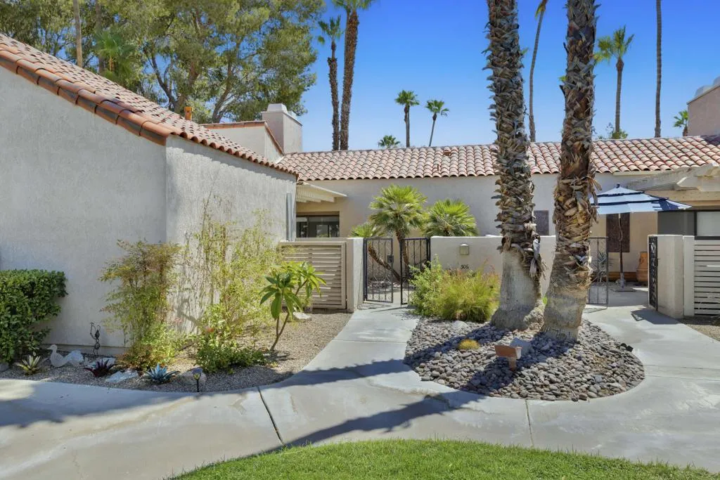 306 Forest Hills Drive, Rancho Mirage, California 92270, 2 Bedrooms Bedrooms, ,2 BathroomsBathrooms,Residential Lease,For Rent,Forest Hills,219133227DA