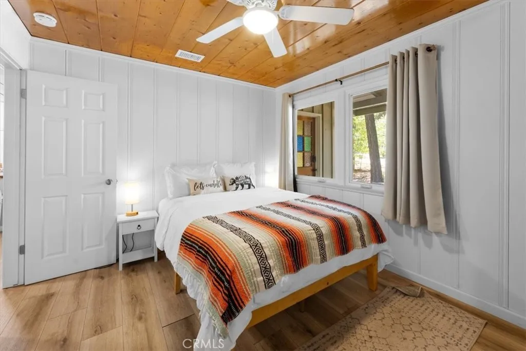 455 Crane Drive, Big Bear Lake, California 92315 home-pic-12