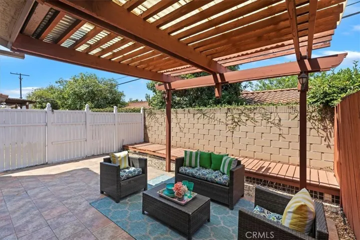 6401 Casa Verde Drive, Cypress, California 90630