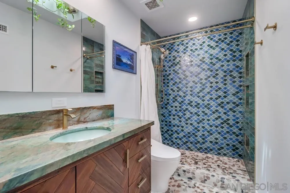 , San Diego, California 92123 home-pic-25