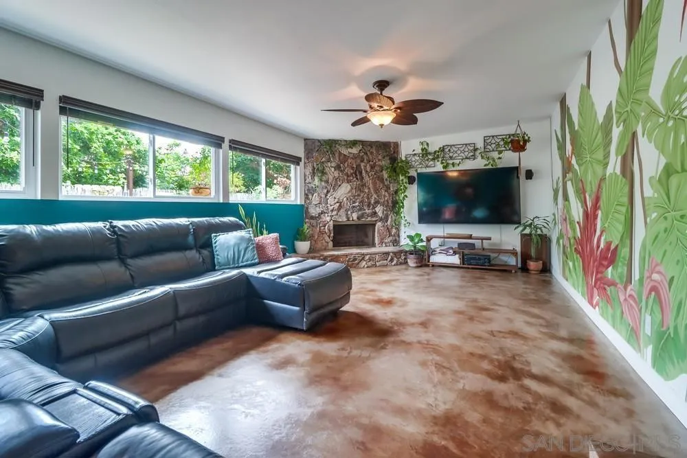 , San Diego, California 92123 home-pic-22