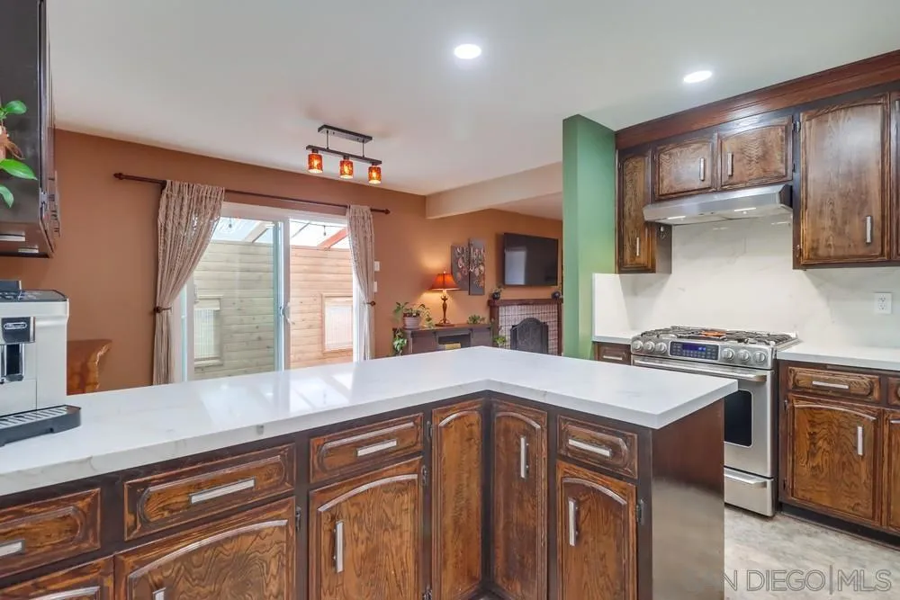 , San Diego, California 92123 home-pic-17