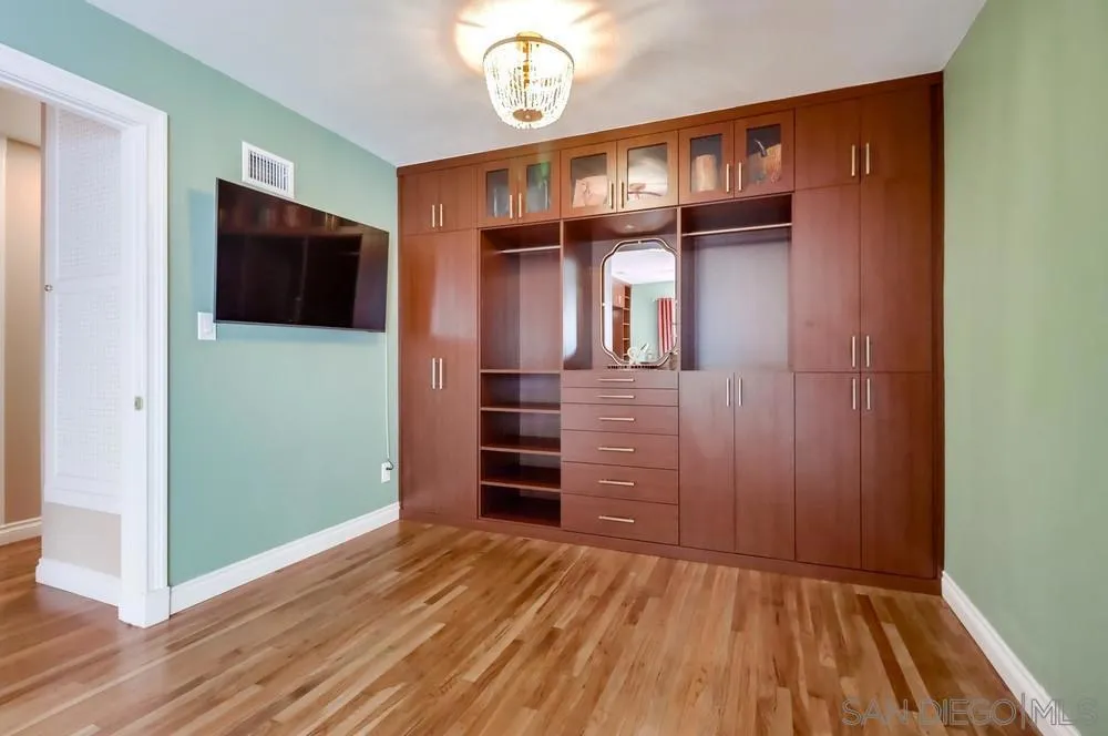 , San Diego, California 92123 home-pic-36