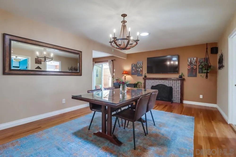 , San Diego, California 92123 home-pic-9