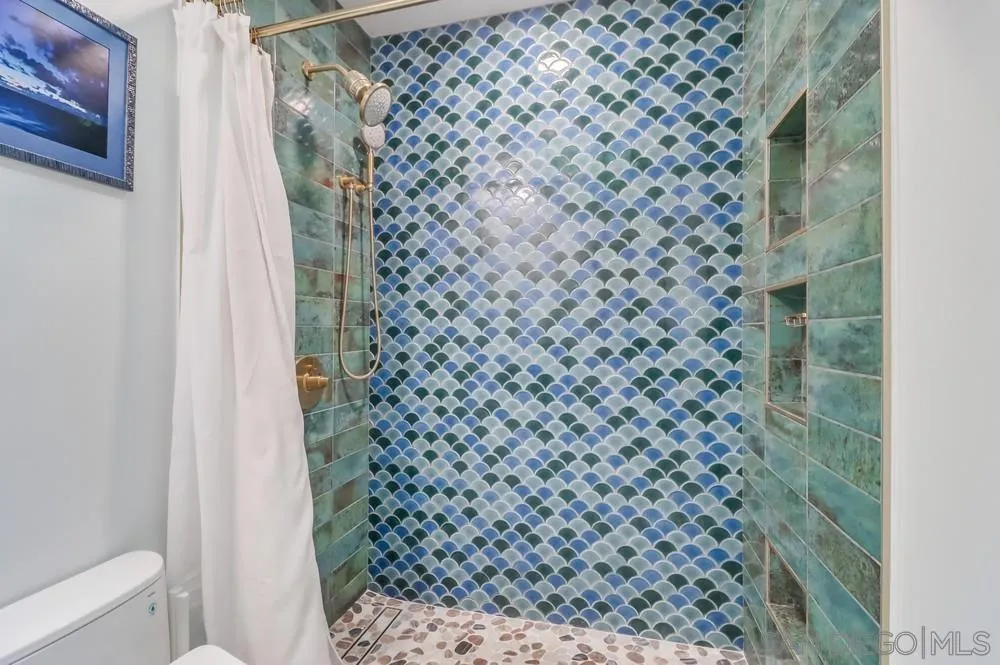 , San Diego, California 92123 home-pic-26