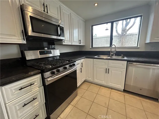 Bright Kitchen