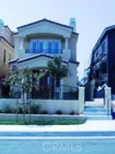 703 California Street, Huntington Beach, California 92648, 4 Bedrooms Bedrooms, ,4 BathroomsBathrooms,Residential Lease,For Rent,California,PW25165273