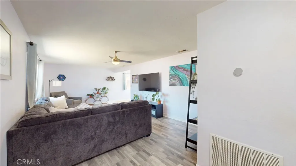 18271 Treleven Avenue, Lake Elsinore, California 92530 home-pic-5