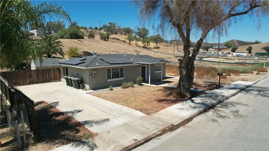 18271 Treleven Avenue, Lake Elsinore, California 92530 home-pic-60