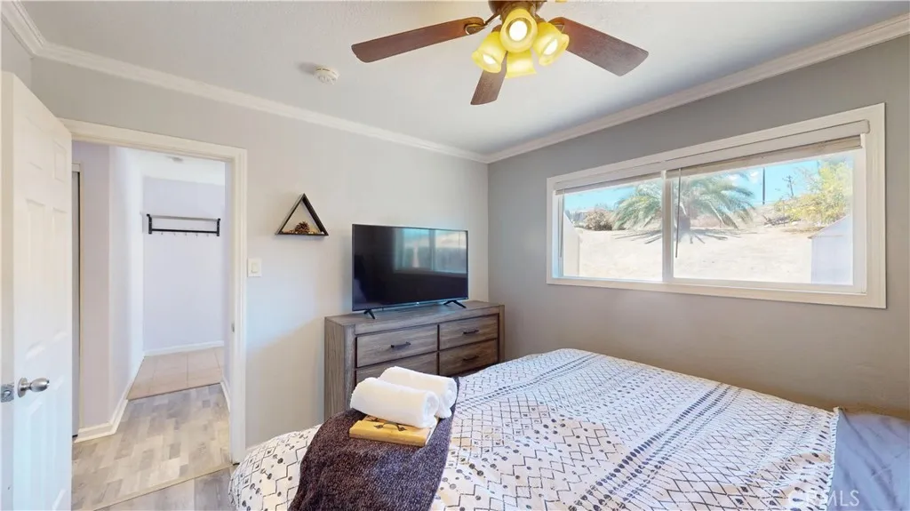 18271 Treleven Avenue, Lake Elsinore, California 92530 home-pic-24