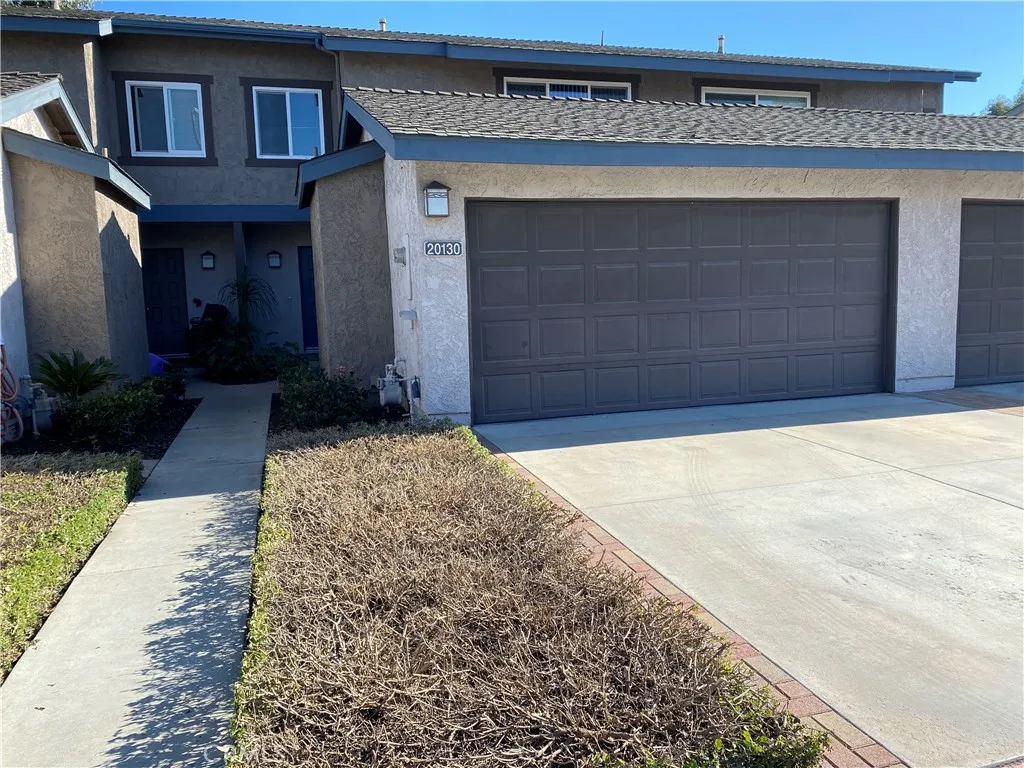 20130 Village Green Drive, Lakewood, California 90715, 4 Bedrooms Bedrooms, ,3 BathroomsBathrooms,Residential Lease,For Rent,Village Green,RS25169007