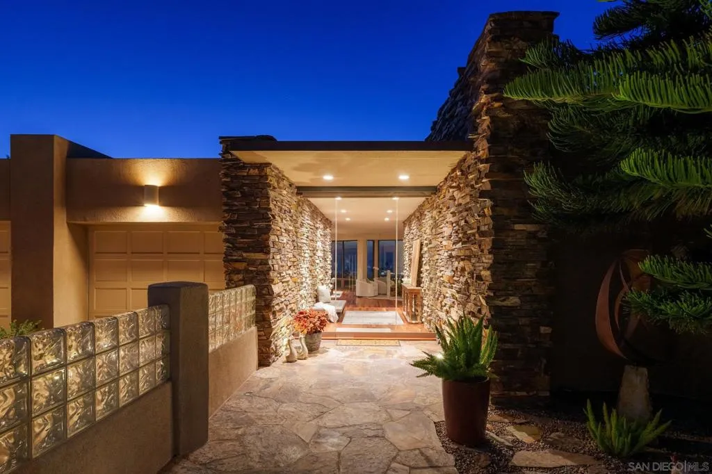 779 Barbara Ave, Solana Beach, California 92075 home-pic-34