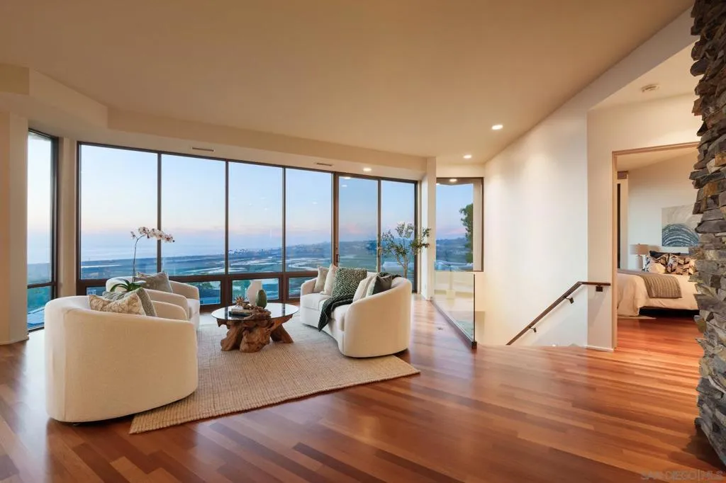 779 Barbara Ave, Solana Beach, California 92075 home-pic-12