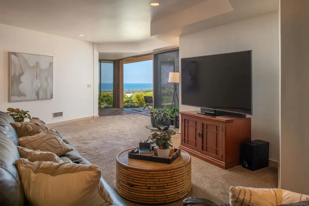 779 Barbara Ave, Solana Beach, California 92075 home-pic-20