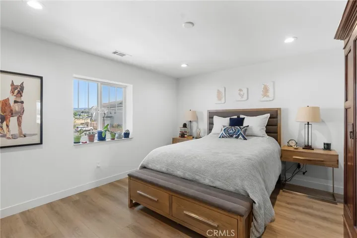 Master Suite Bedroom On Upper Level
