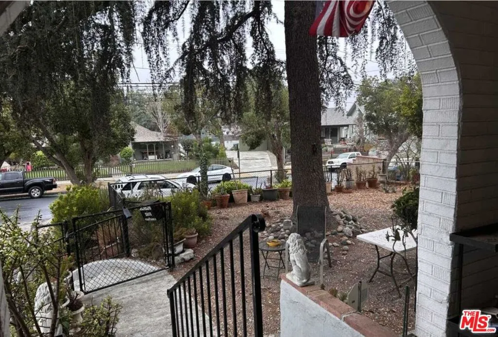 6533 Meridian Street, Los Angeles, California 90042 home-pic-2