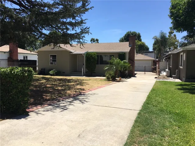 902 W Service Avenue, West Covina, California 91790