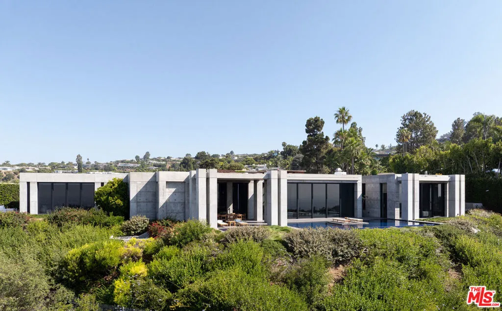 410 Trousdale Place, Beverly Hills, California 90210, 5 Bedrooms Bedrooms, ,9 BathroomsBathrooms,Residential,For Sale,Trousdale,25566107