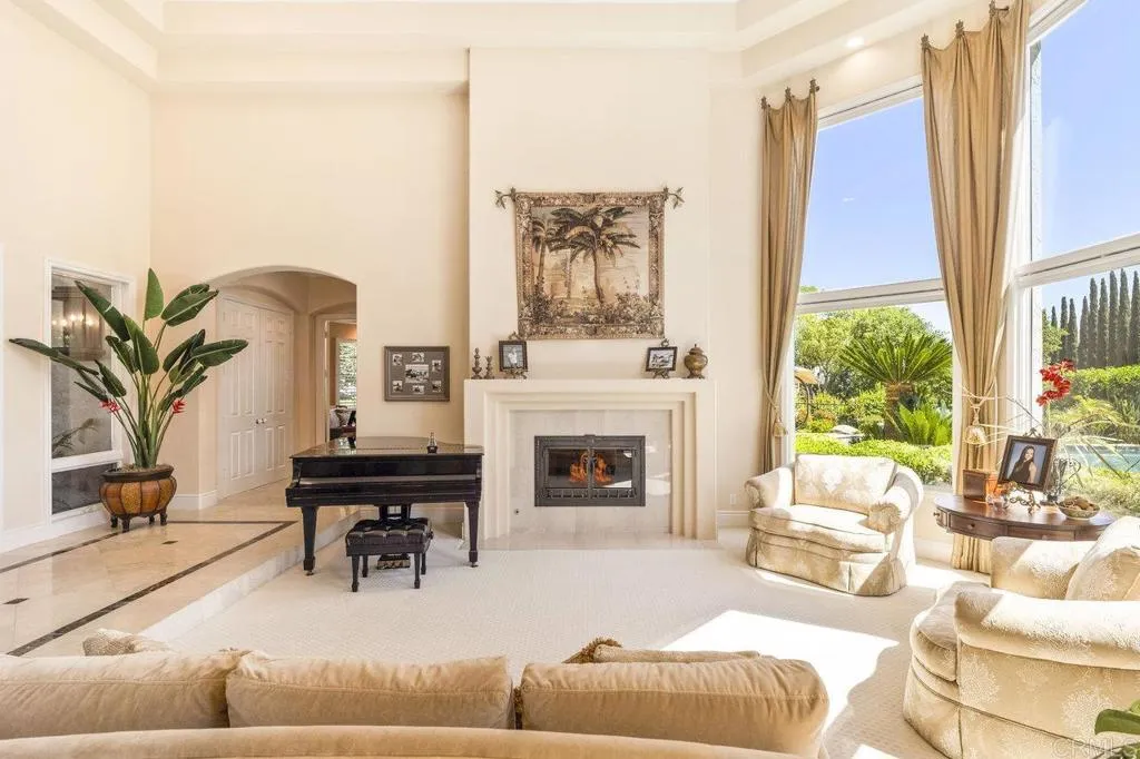 14963 Huntington Gate Drive, Poway, California 92064 home-pic-16