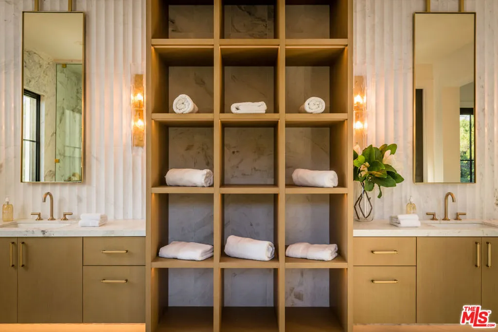 23614 Dry Canyon Cold Creek Rd, Calabasas, California 91302 home-pic-21