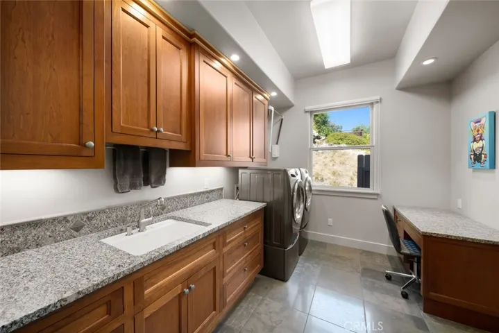 940 Pasatiempo Drive, San Luis Obispo, California 93405