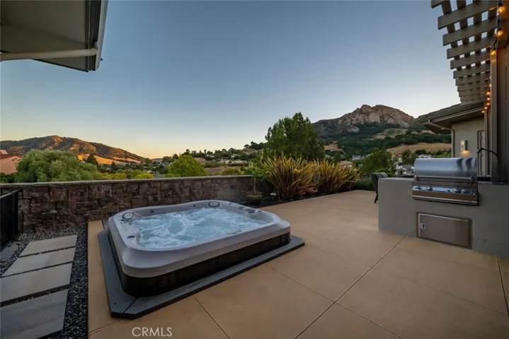 940 Pasatiempo Drive, San Luis Obispo, California 93405