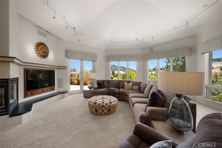 940 Pasatiempo Drive, San Luis Obispo, California 93405