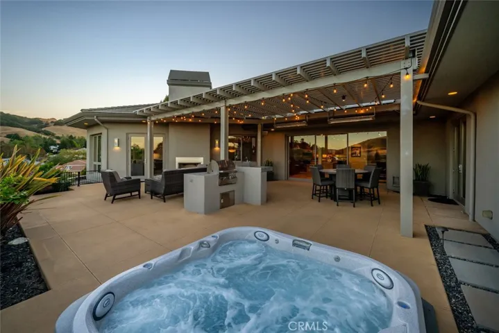 940 Pasatiempo Drive, San Luis Obispo, California 93405