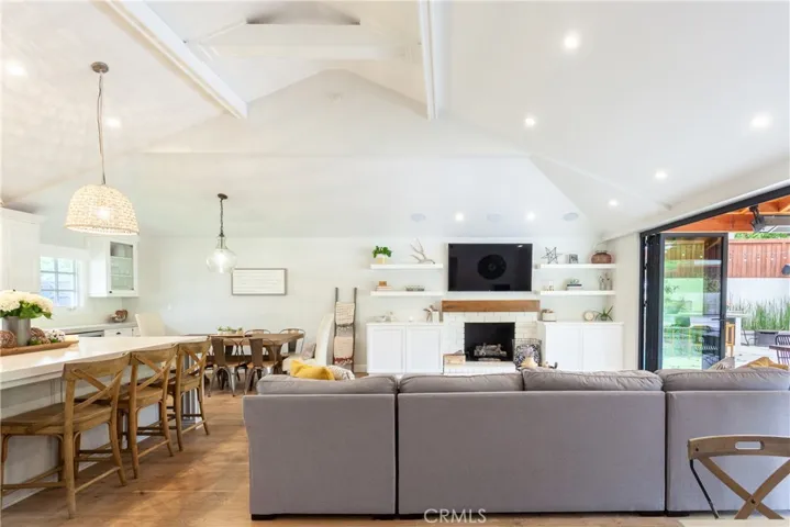 1959 Balearic Drive, Costa Mesa, California 92626