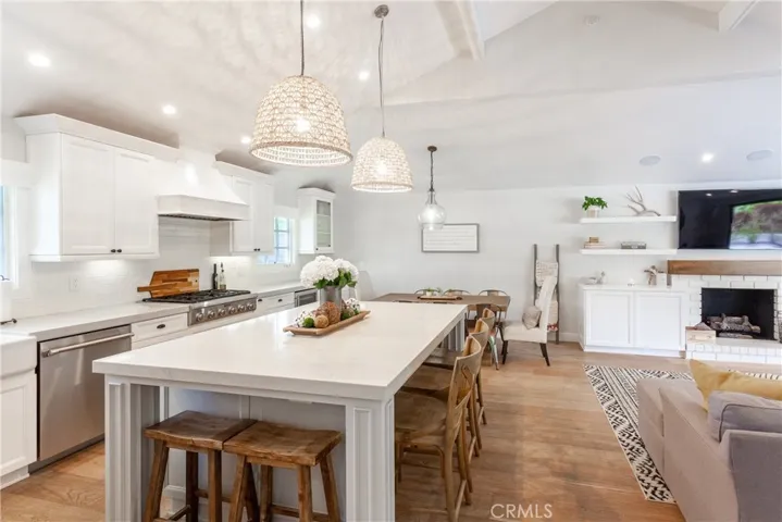 1959 Balearic Drive, Costa Mesa, California 92626