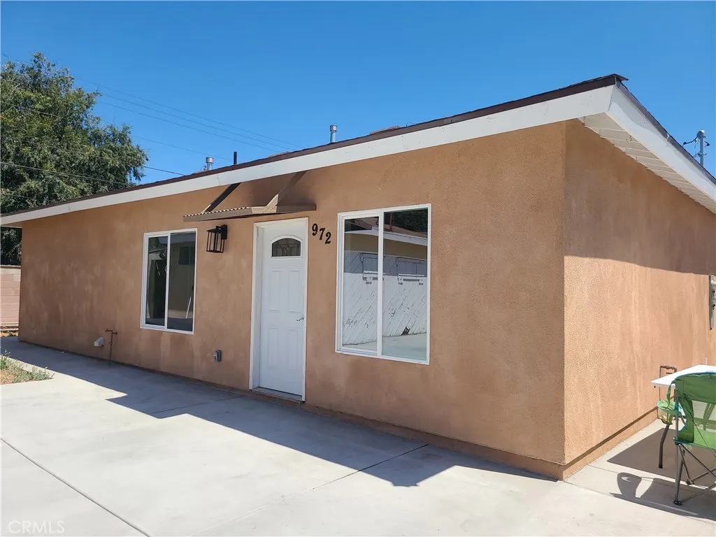 972 Karesh Avenue, Pomona, California 91767, 3 Bedrooms Bedrooms, ,2 BathroomsBathrooms,Residential Lease,For Rent,Karesh,CV25168884