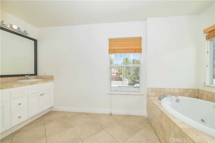 23641 Lincoln Avenue, Murrieta, California 92562